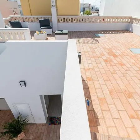 Cozy Townhouse With Terrace Roof Solarium, 5min To 펜션