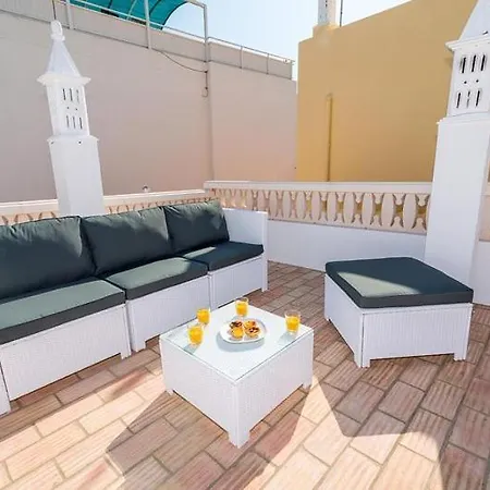 Cozy Townhouse With Terrace Roof Solarium, 5min To بيت للعطل فوزيتا