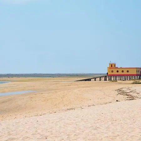 Casa de Férias Cozy Typical Restored 2bedroom House Single Storey 5 Min From The