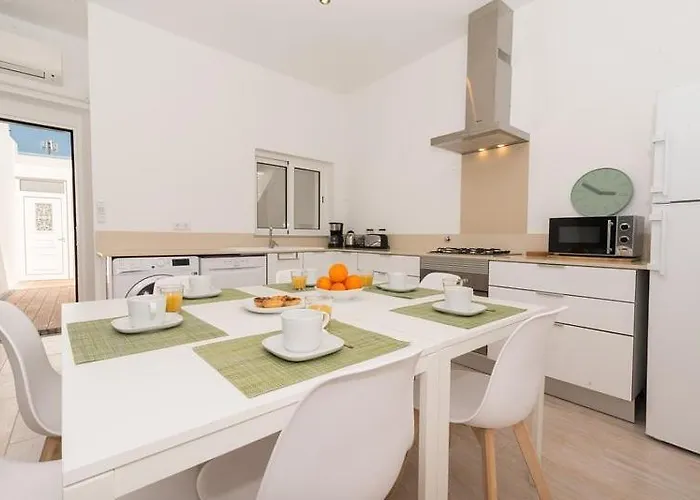 Cozy Fuseta Townhouse With Terrace Roof Solarium, 5Min To Beach Fuseta