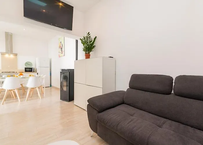 Cozy Fuseta Townhouse With Terrace Roof Solarium, 5Min To Beach Ferienhaus